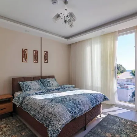 Havuzlu Lux Apart *